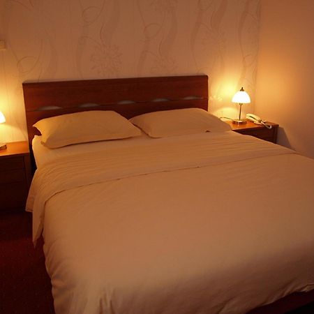 Hotel Neva Podstrana Chambre photo