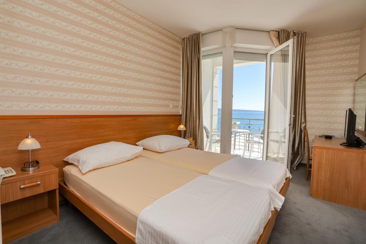 Hotel Neva Podstrana Extérieur photo