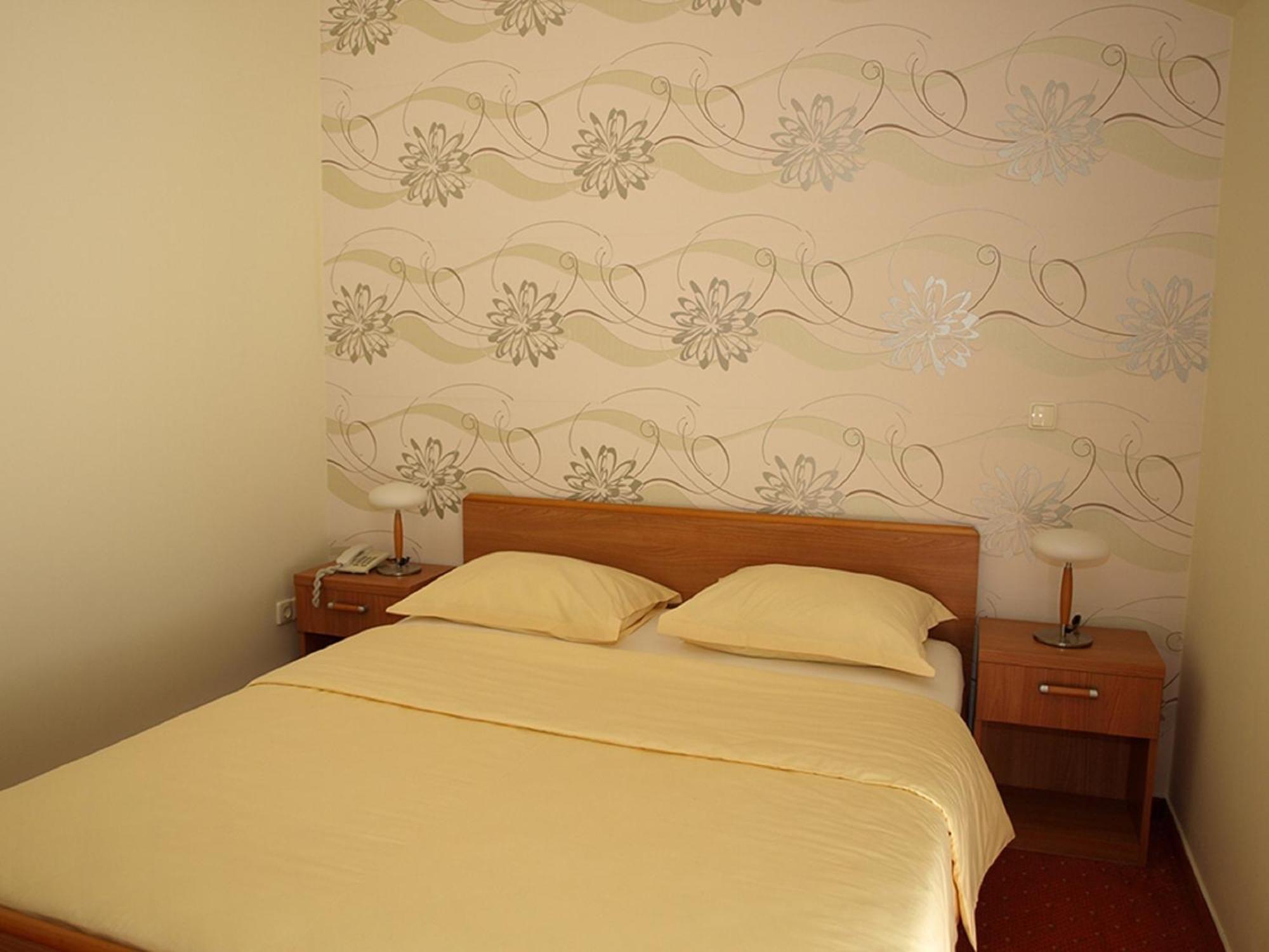 Hotel Neva Podstrana Chambre photo